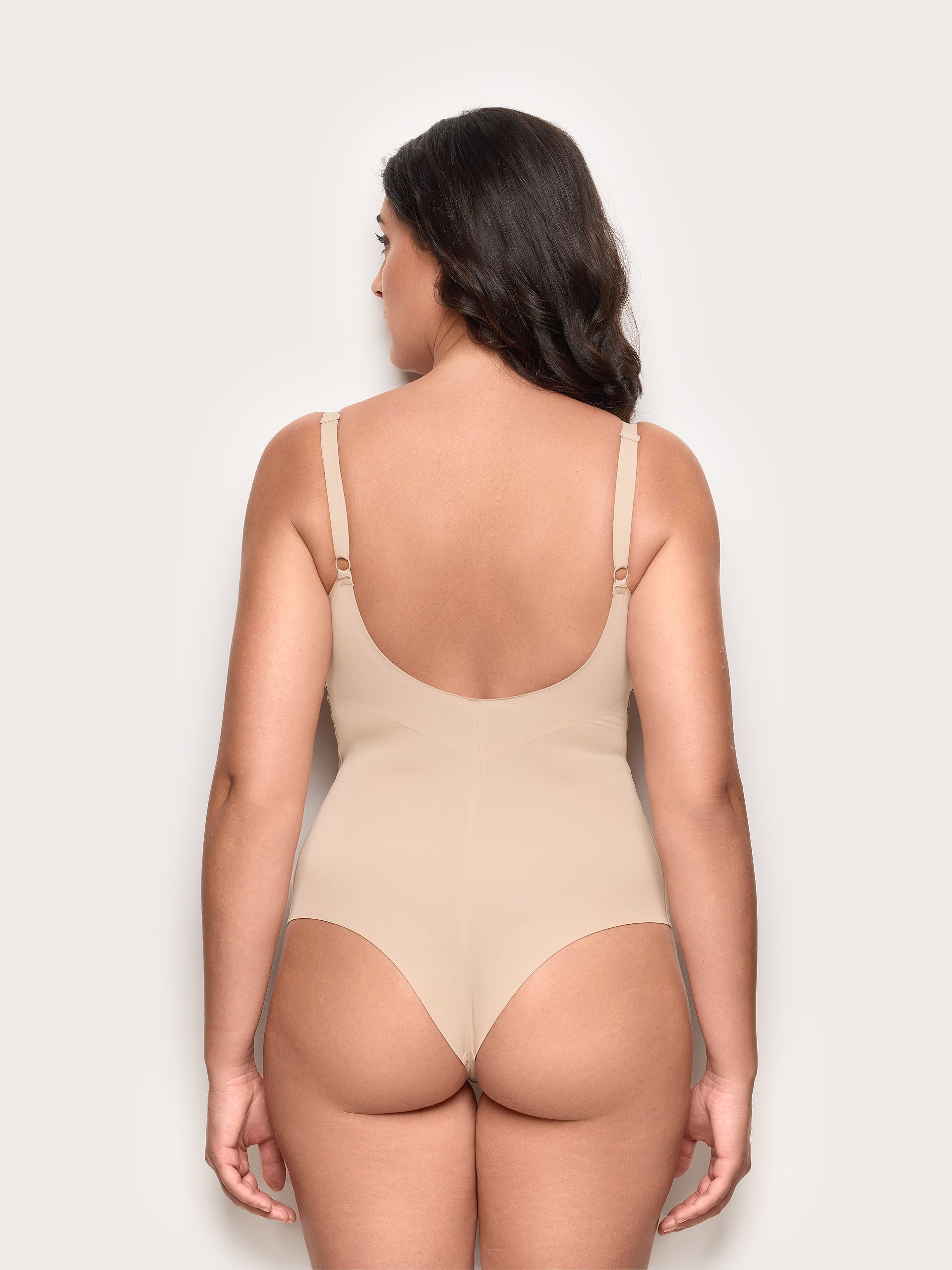 Body modellante light invisibile con coppe estraibili Superfine Shaping