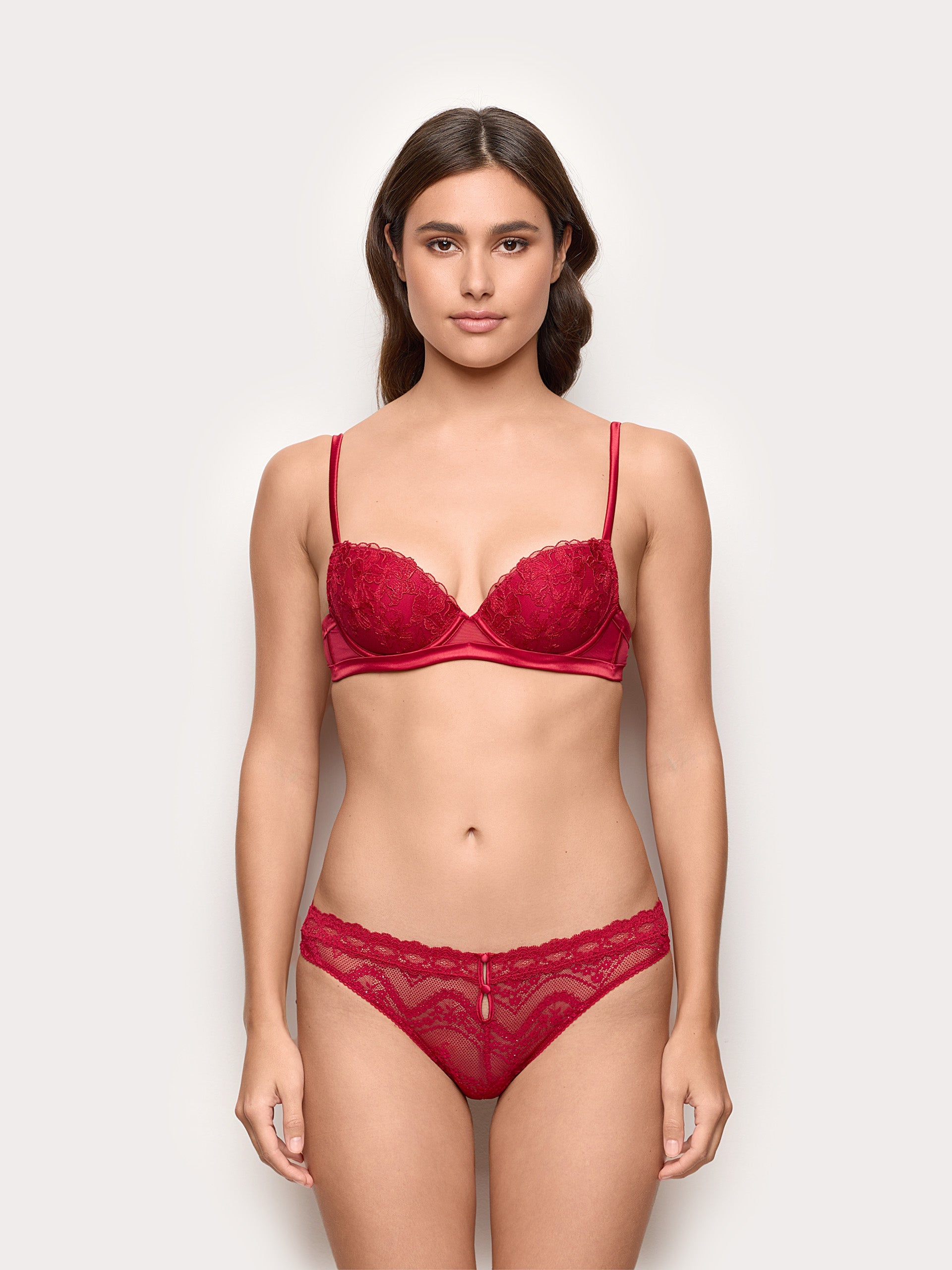 Brasiliana in pizzo rosso Xmas Jolly