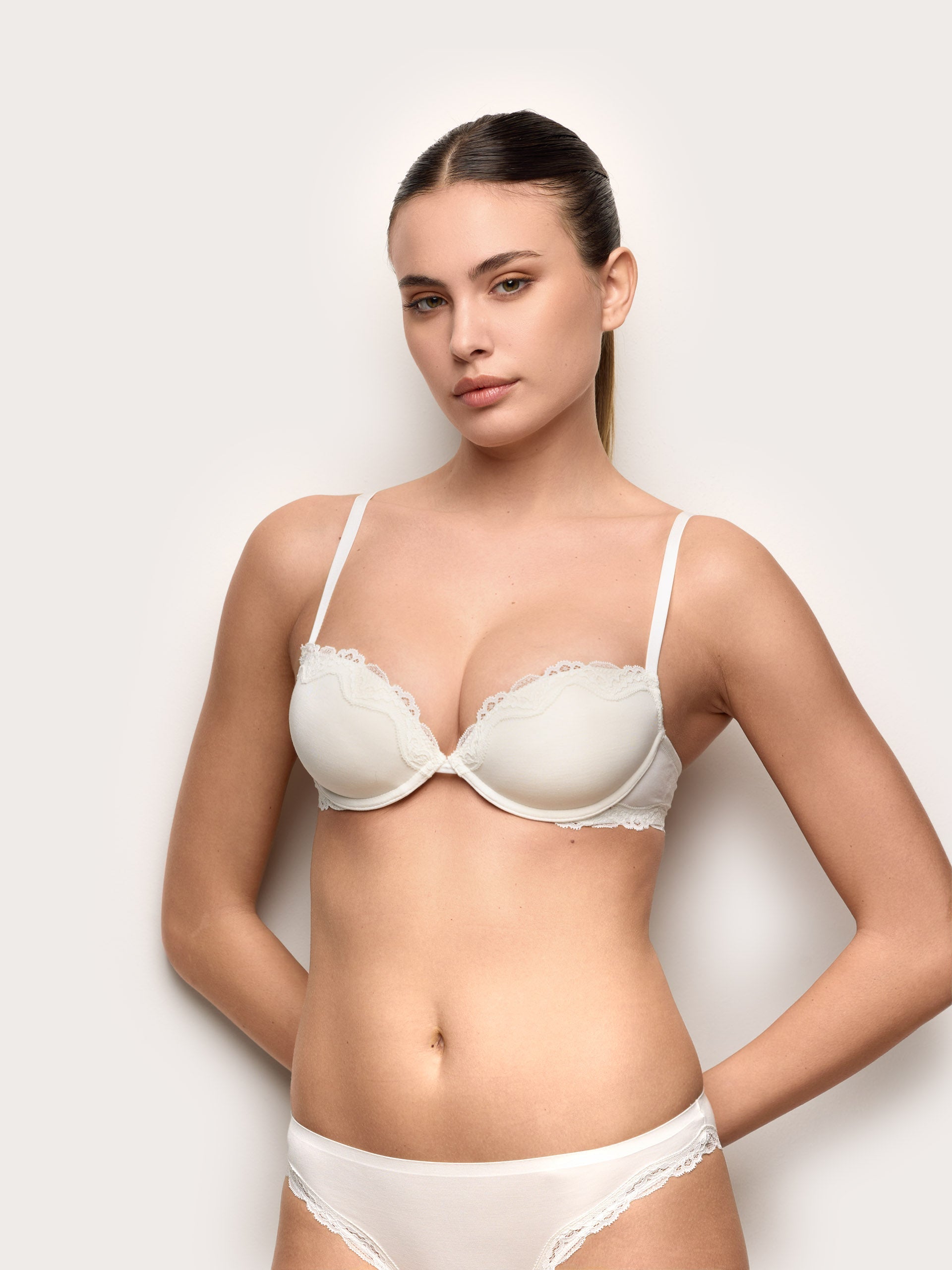 Push up imbottito con ferretto in TENCEL™ Modal con seta