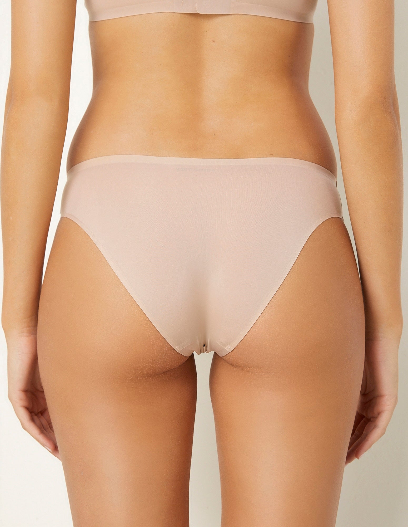 Slip in microfibra ultralight senza cuciture Invisible
