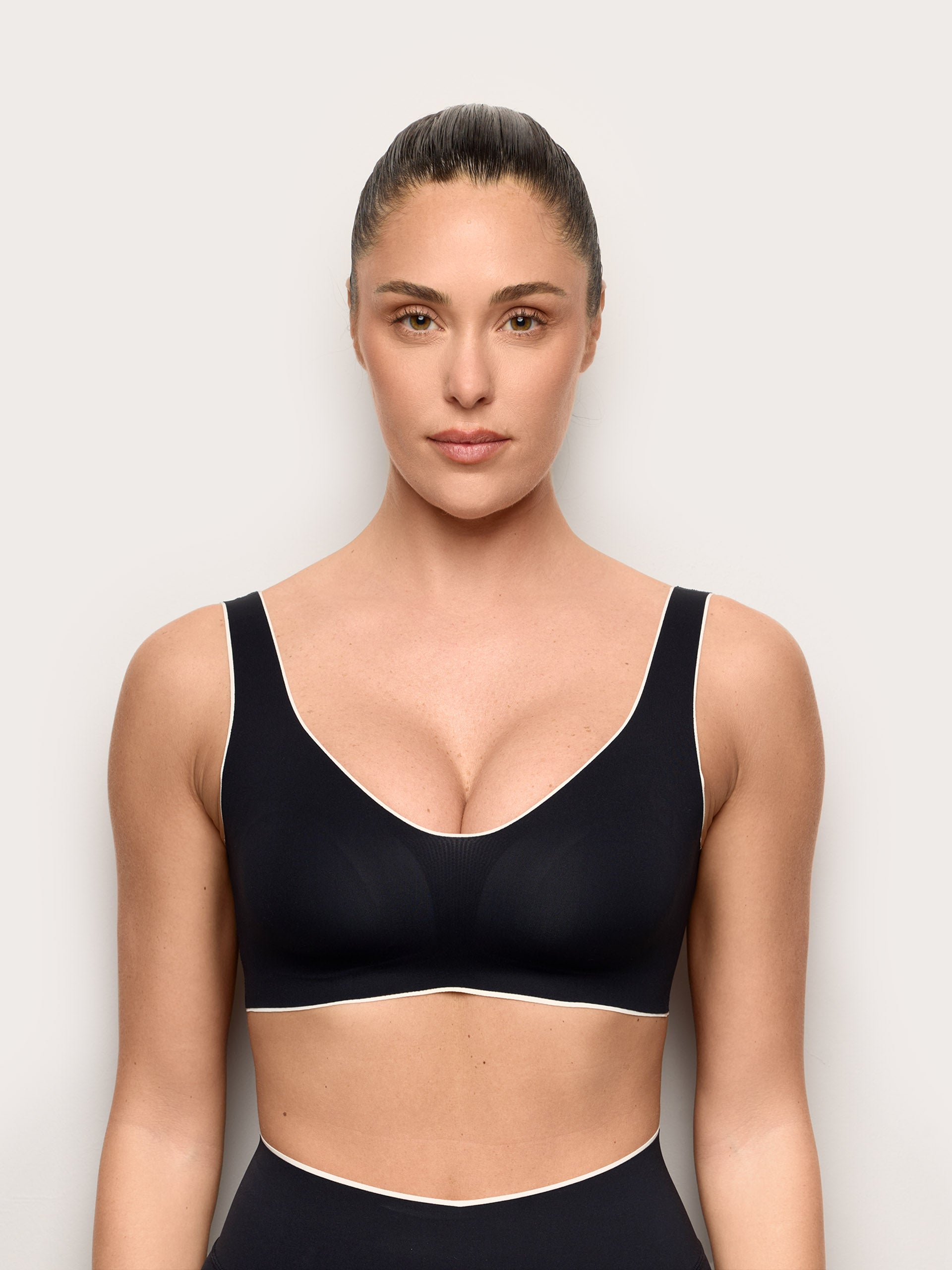 Top con coppe estraibili in microfibra interlock  - Fitness