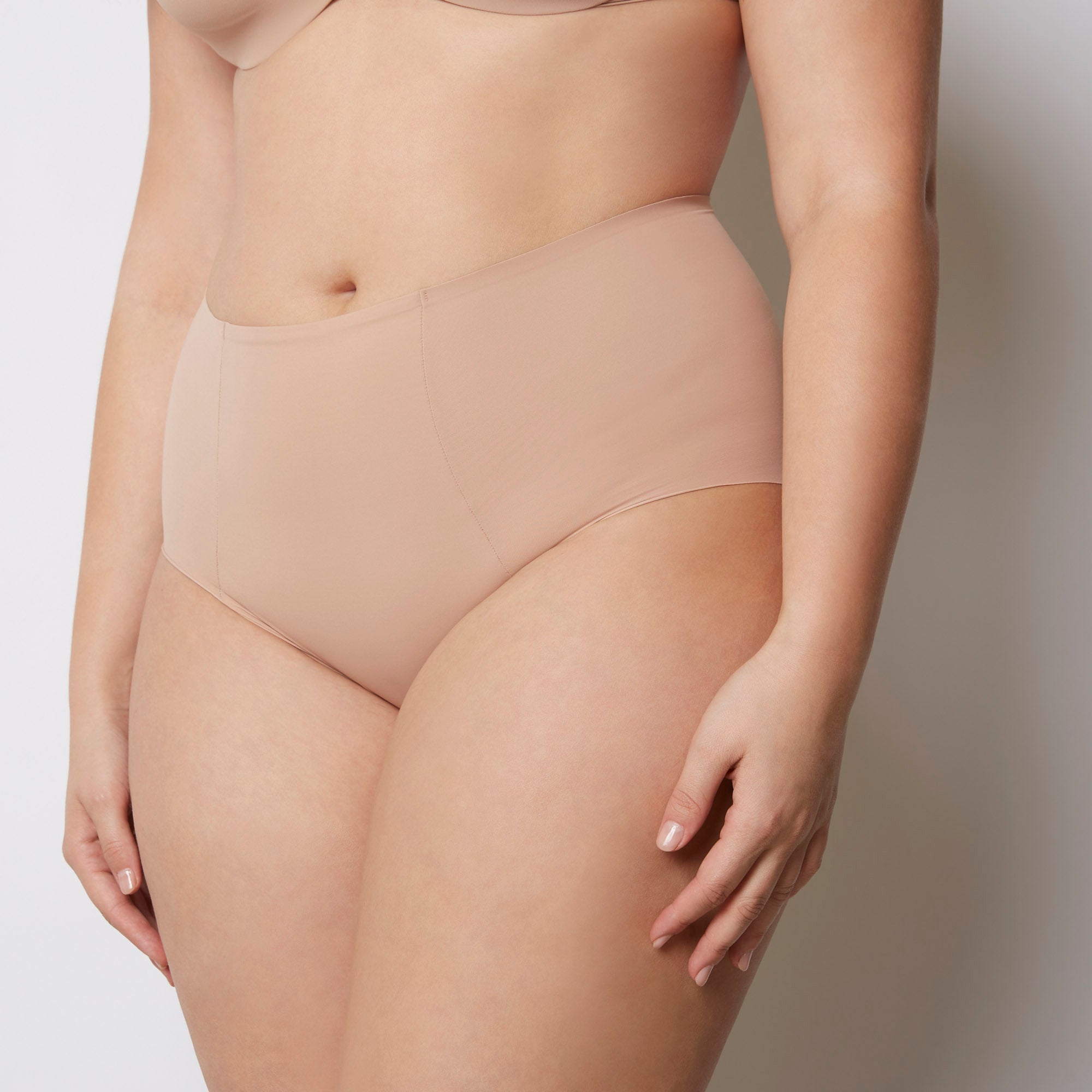 Slip vita alta modellante - Sculpt Light