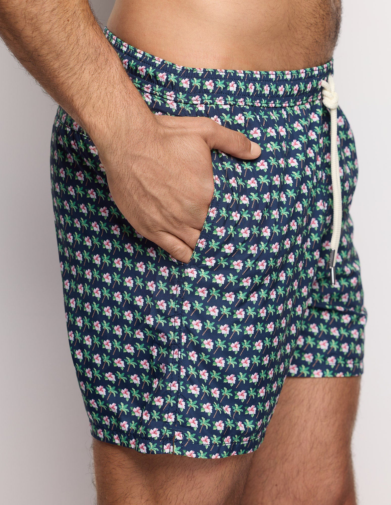 Costume boxer nero da uomo con fiori Tropical