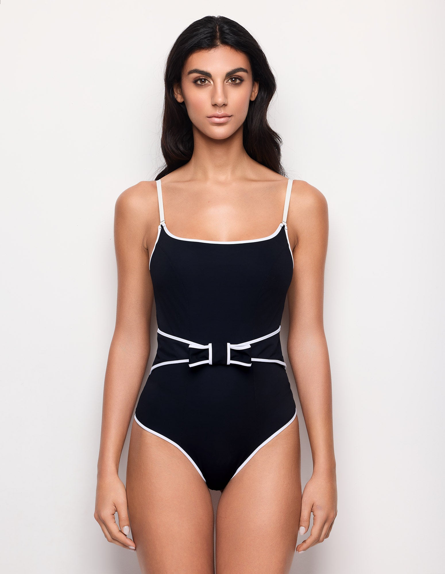 Costume intero modellante con fiocco Sculpt Color