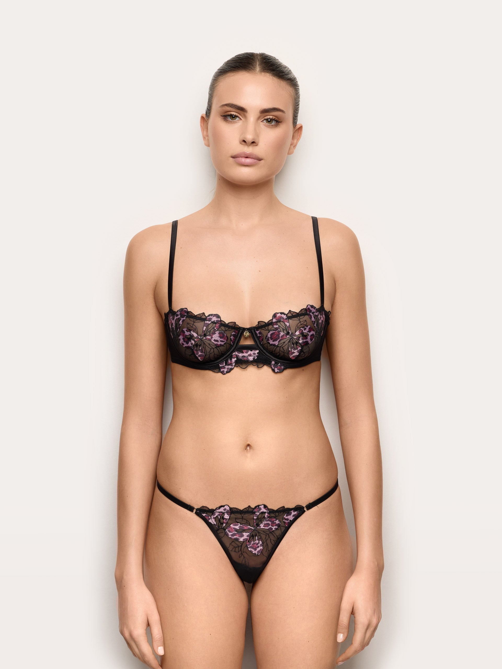 Perizoma in tulle ricamato - Yamamay loves Guess II