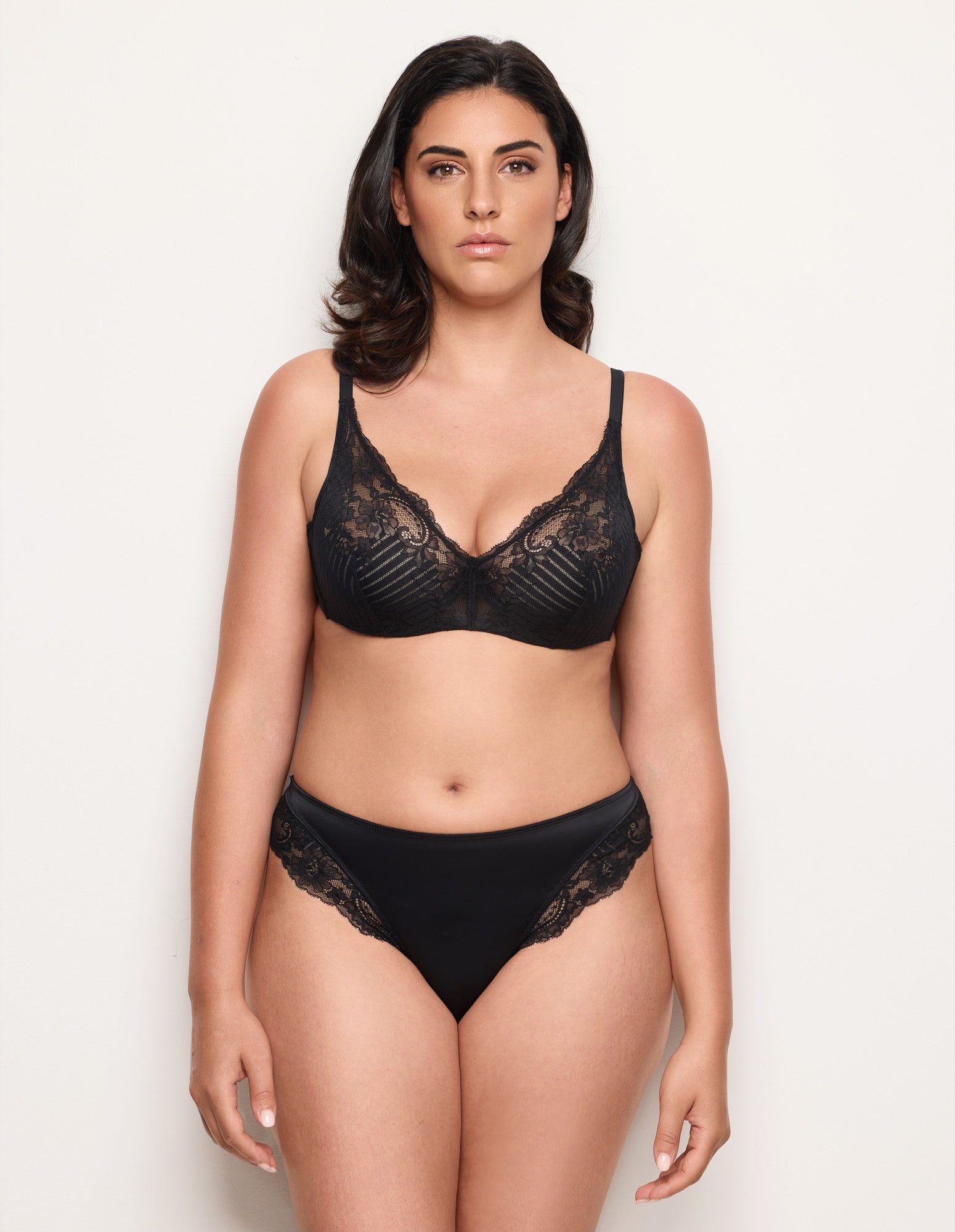 Slip vita media con dettagli in pizzo Malice
