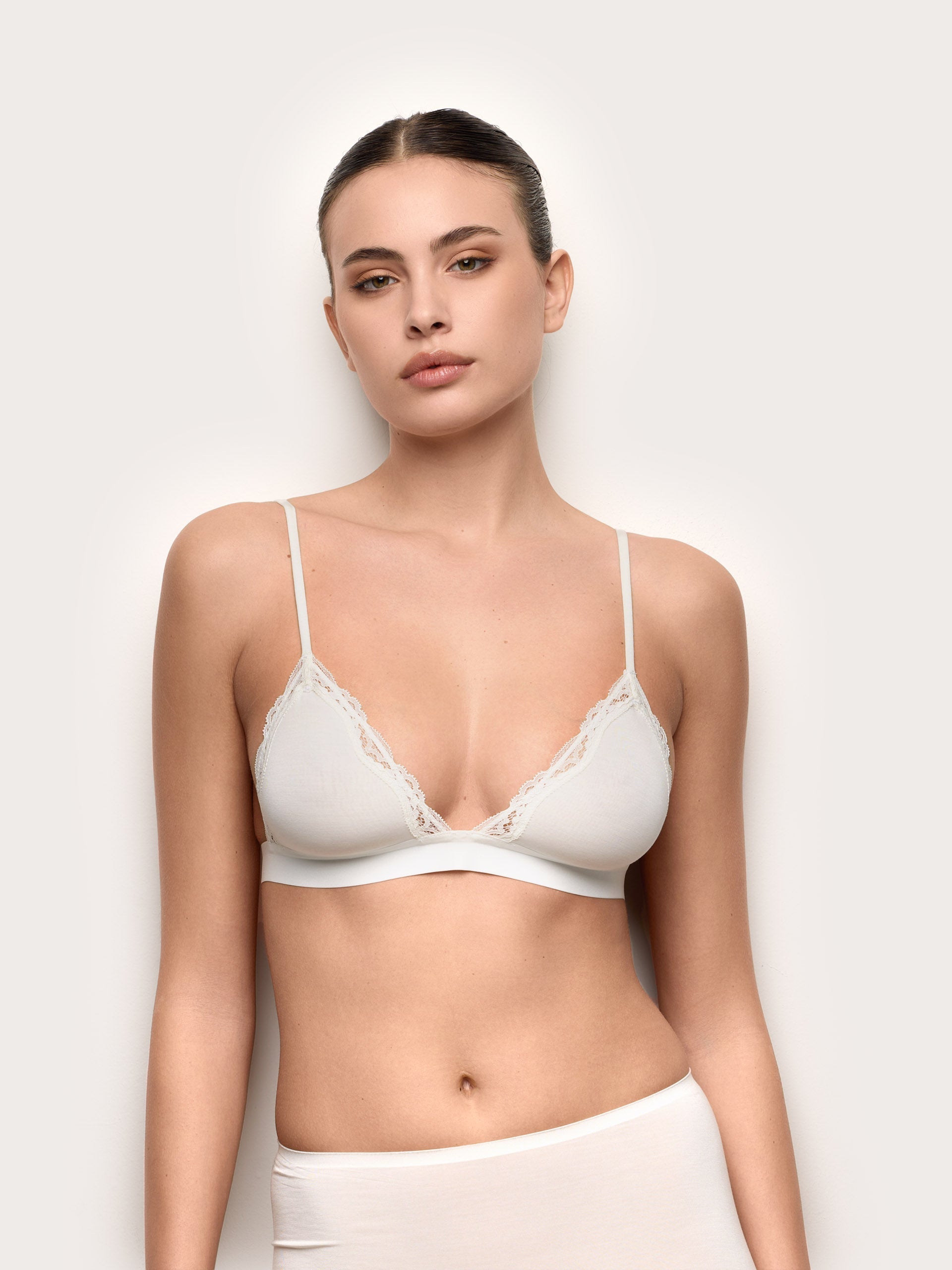 Triangolo sfoderato senza ferretto in TENCEL™ Modal con seta