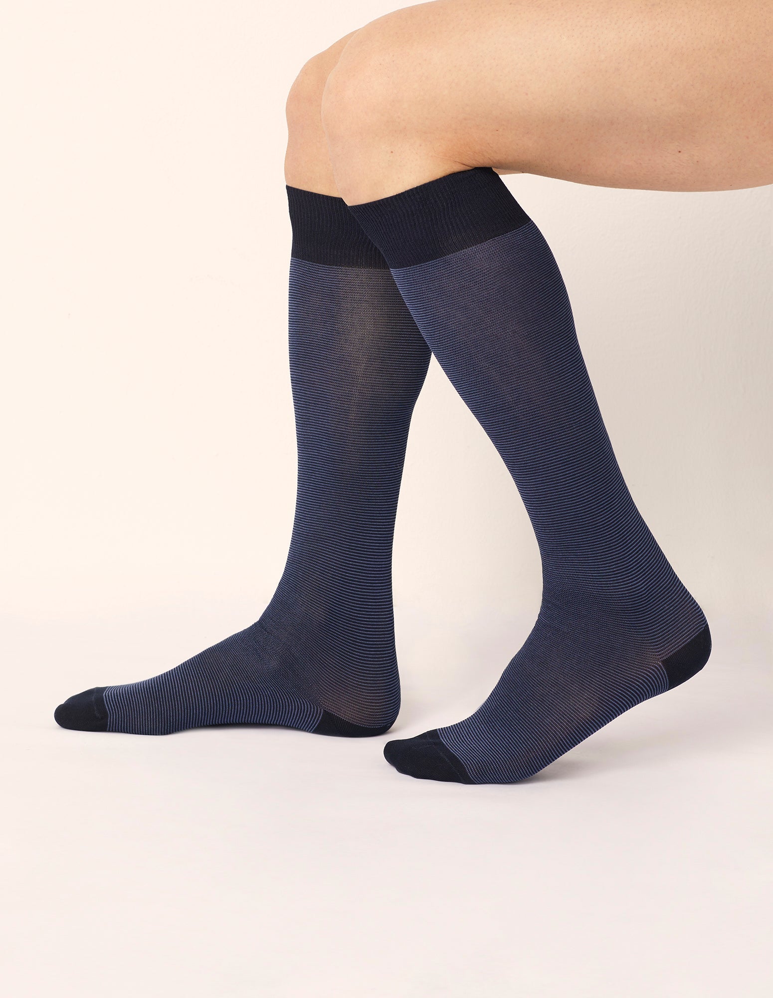 Calze lunghe uomo blu a righe sottili Daily
